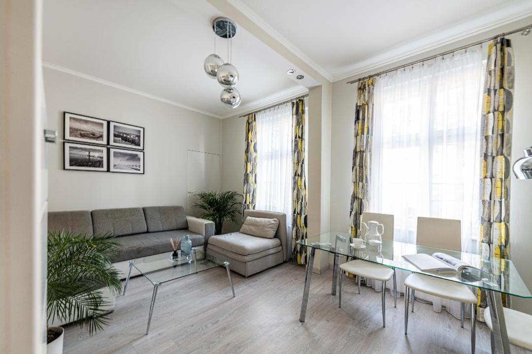 Beach Apartment I Plazowy Happy Hours Sopot Esterno foto